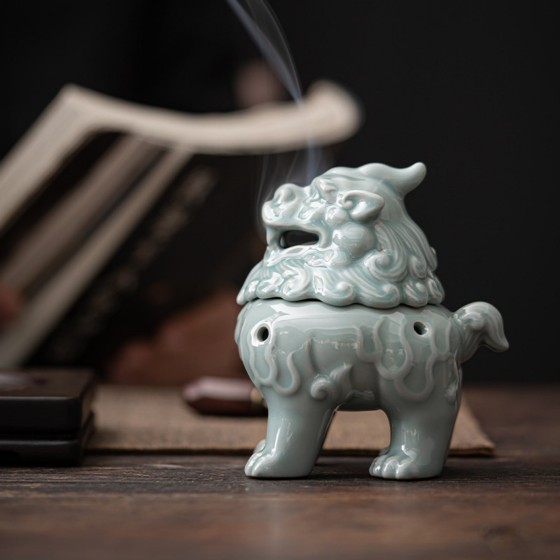 KyLin Aura Yue Kiln Suanni Ceramic Incense Burner