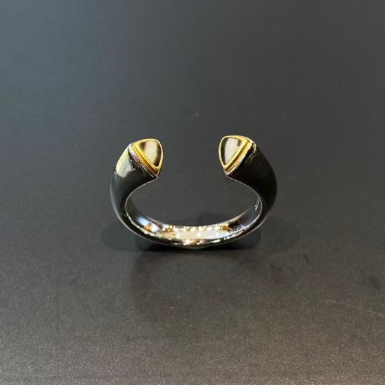 Tibetan Dzi Bead Sterling Silver Women’s Ring