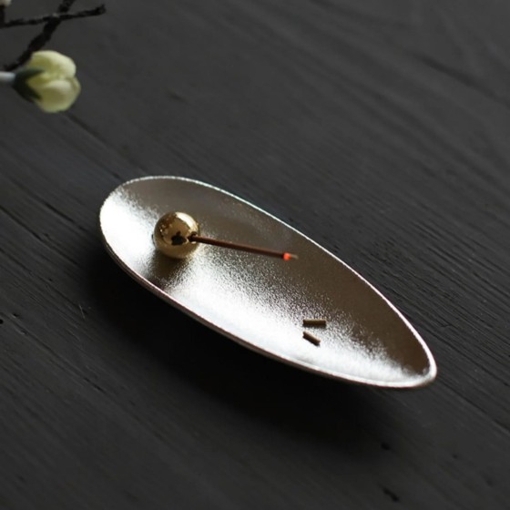 KyLin Aura Willow Leaf-Shaped Silver-Plated Metal Incense Holder