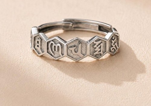 Buddhist Ring Meaning: Symbols, Fit & How to Choose